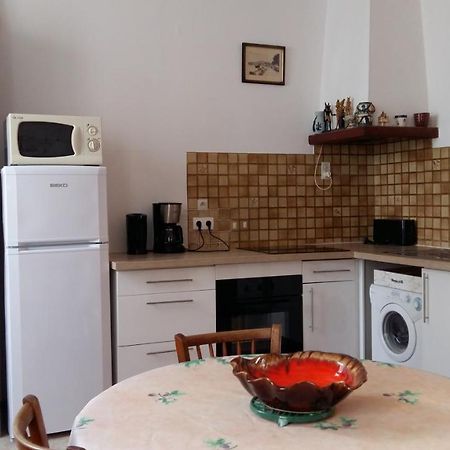 35 Ter Rue Du Docteur Marcon Apartment Бандол Екстериор снимка